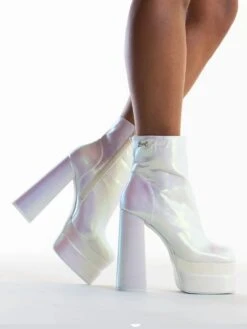 OH YEAH BABY ANKLE BOOT - WHITE